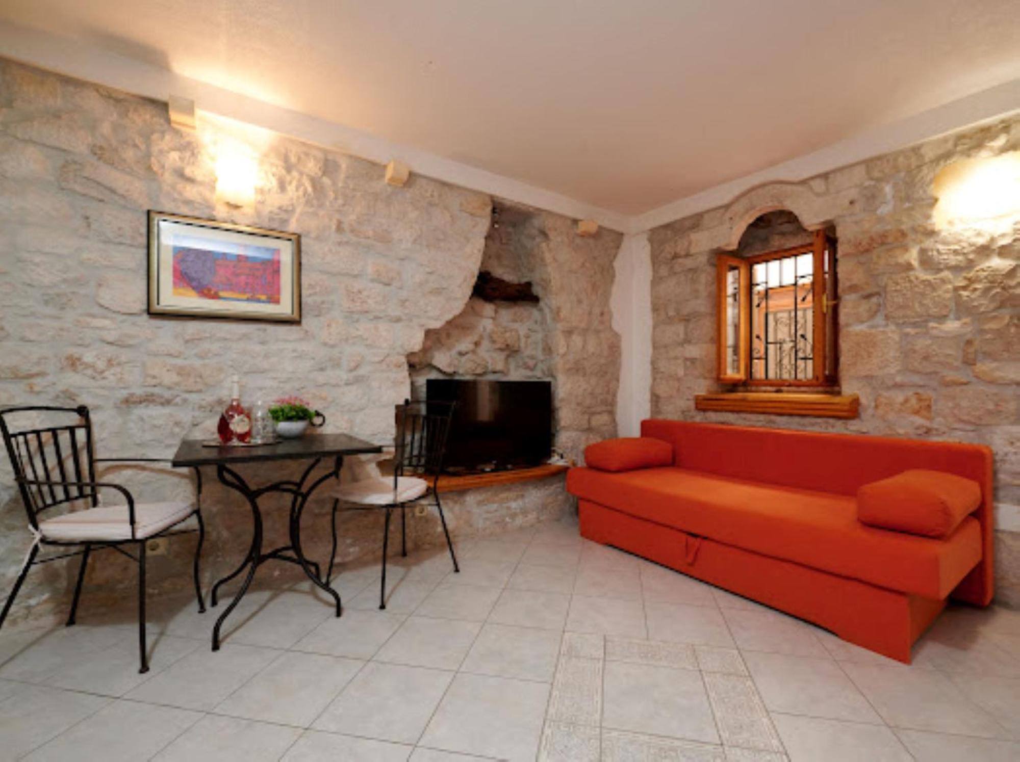 Guesthouse Ana Trogir Old Town Exterior foto