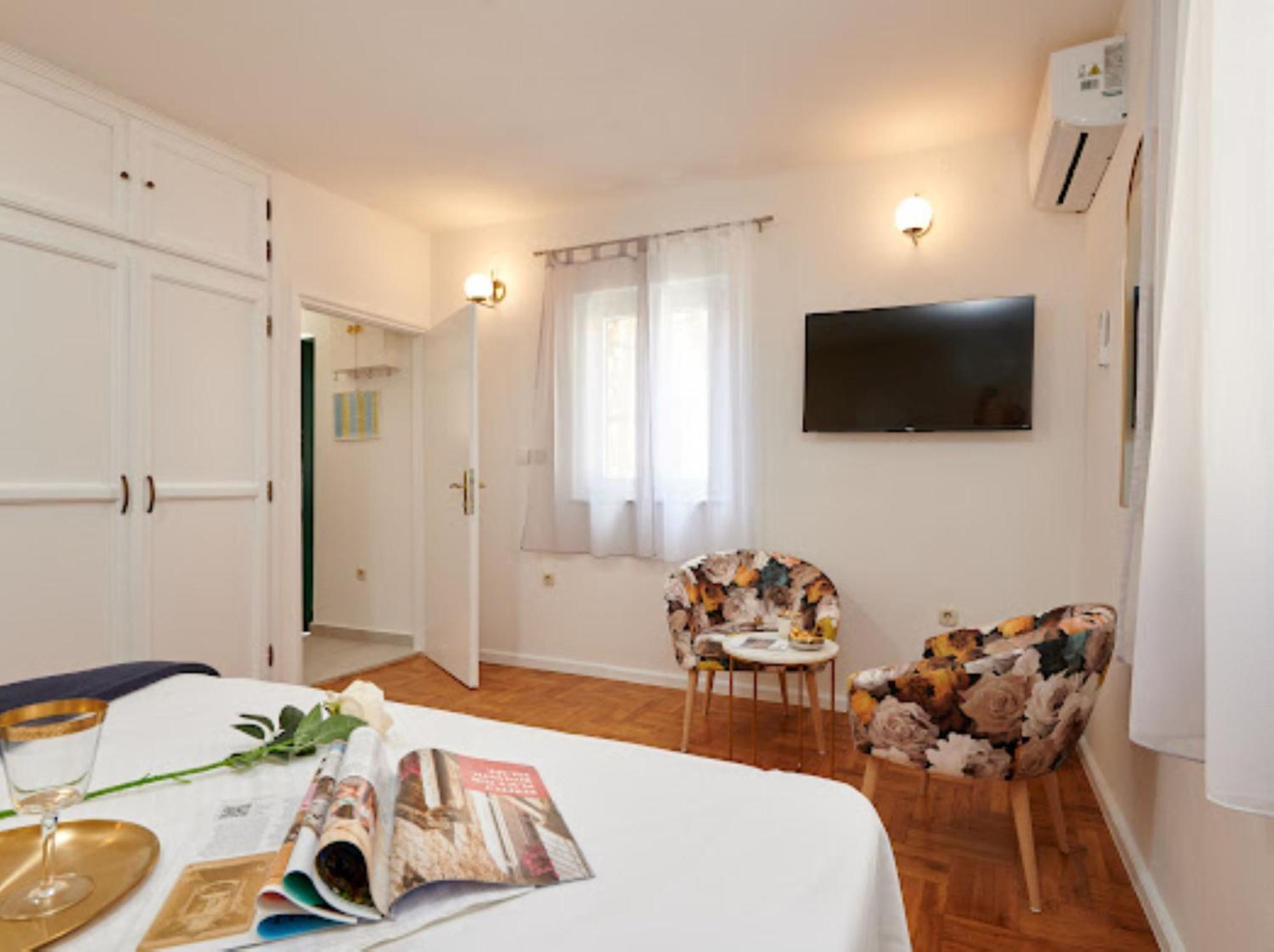 Guesthouse Ana Trogir Old Town Quarto foto