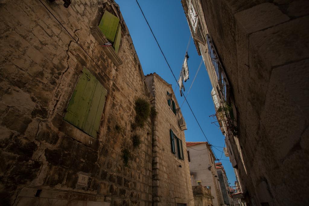 Guesthouse Ana Trogir Old Town Exterior foto